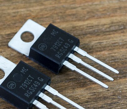 10pcs  ο MC7912CT MC7912 791..